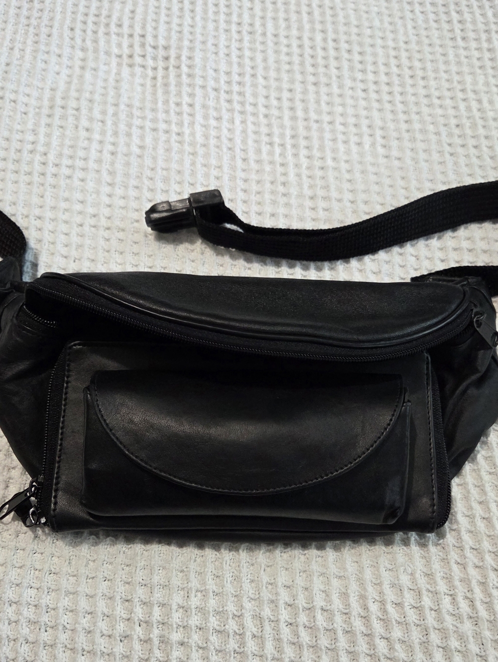 Wilsons Leather Belt Bag With Built In Sunglasses Case And Wallet.